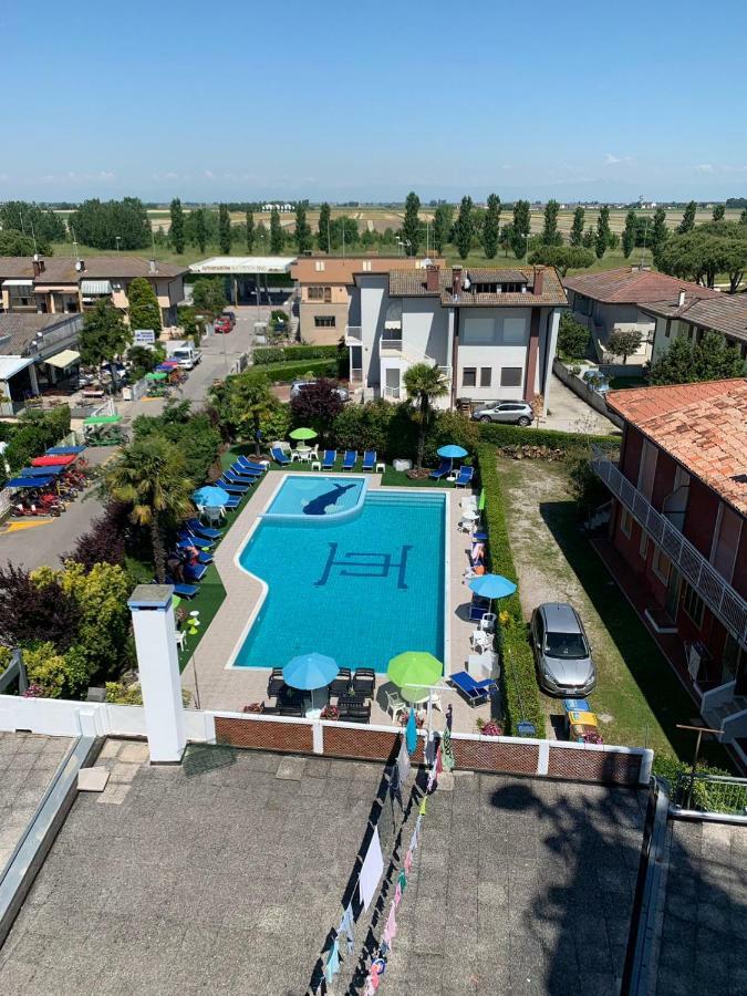 Hotel Centrale Eraclea Mare Exterior photo